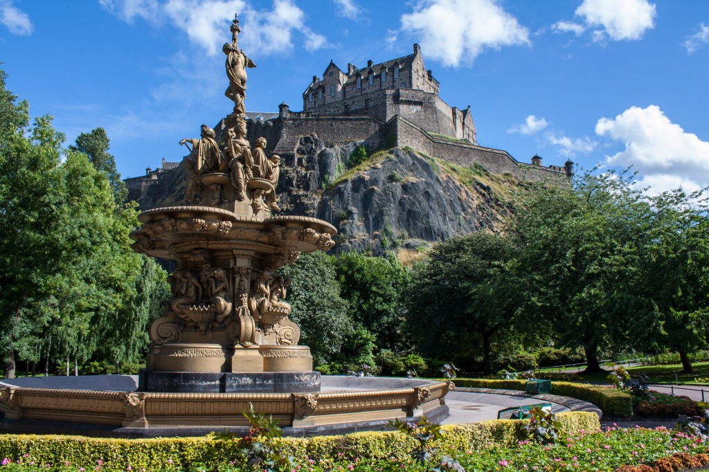 Scotland: Edinburgh, Vintage Premium Puzzle 500 Pieces Wooden