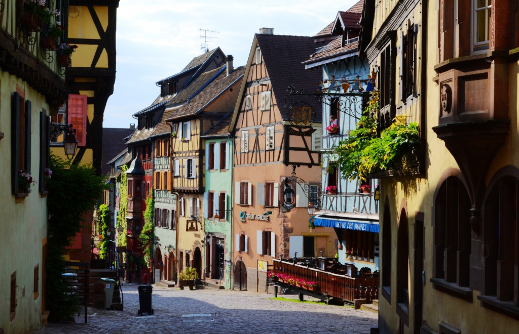 Riquewihr, Alsace, France jigsaw puzzle in Street View puzzles on TheJigsawPuzzles.com