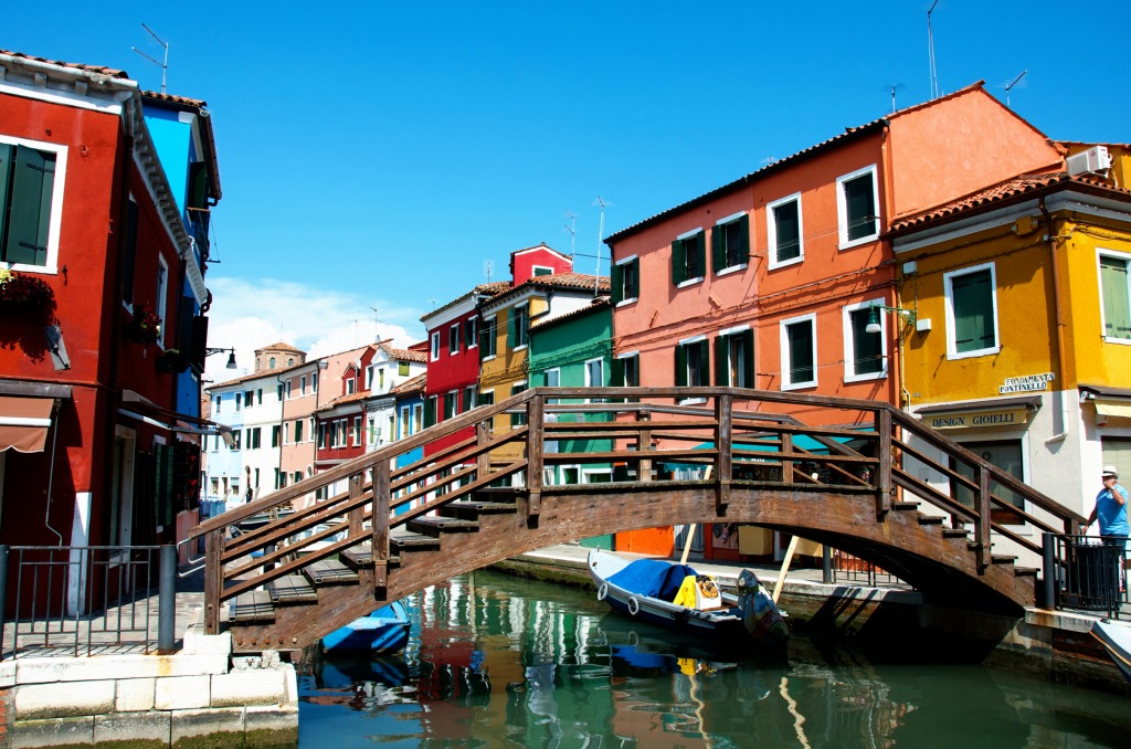 Burano Island, Venice, Italy jigsaw puzzle in Street View puzzles on TheJigsawPuzzles.com