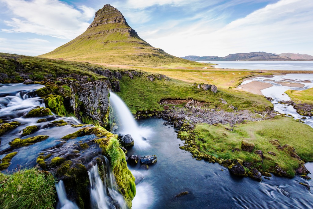 Kirkjufell Mountain, Iceland jigsaw puzzle in Great Sightings puzzles on TheJigsawPuzzles.com