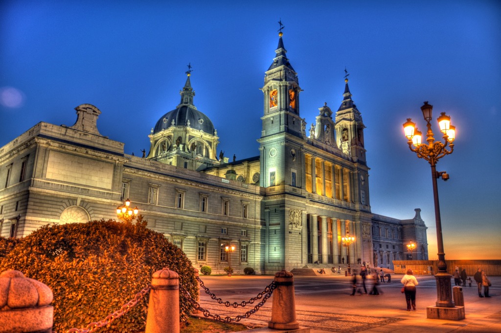 Almudena Cathedral, Madrid, Spain jigsaw puzzle in Street View puzzles on TheJigsawPuzzles.com
