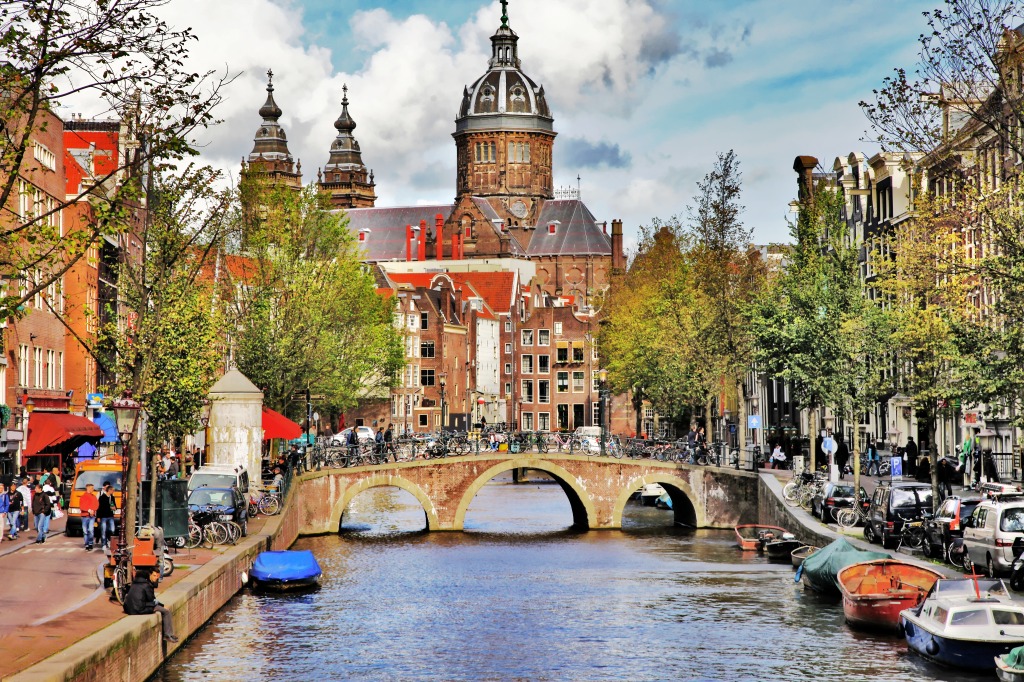 Beautiful Amsterdam Canals jigsaw puzzle in Bridges puzzles on TheJigsawPuzzles.com