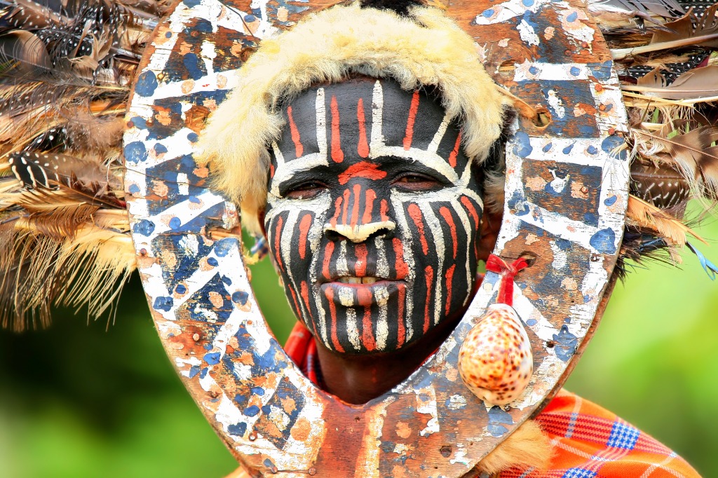 Kenyan Warrior jigsaw puzzle in People puzzles on TheJigsawPuzzles.com