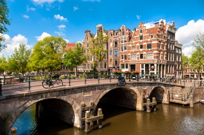 Amsterdam Leaning Buildings and Canals jigsaw puzzle in Bridges puzzles ...