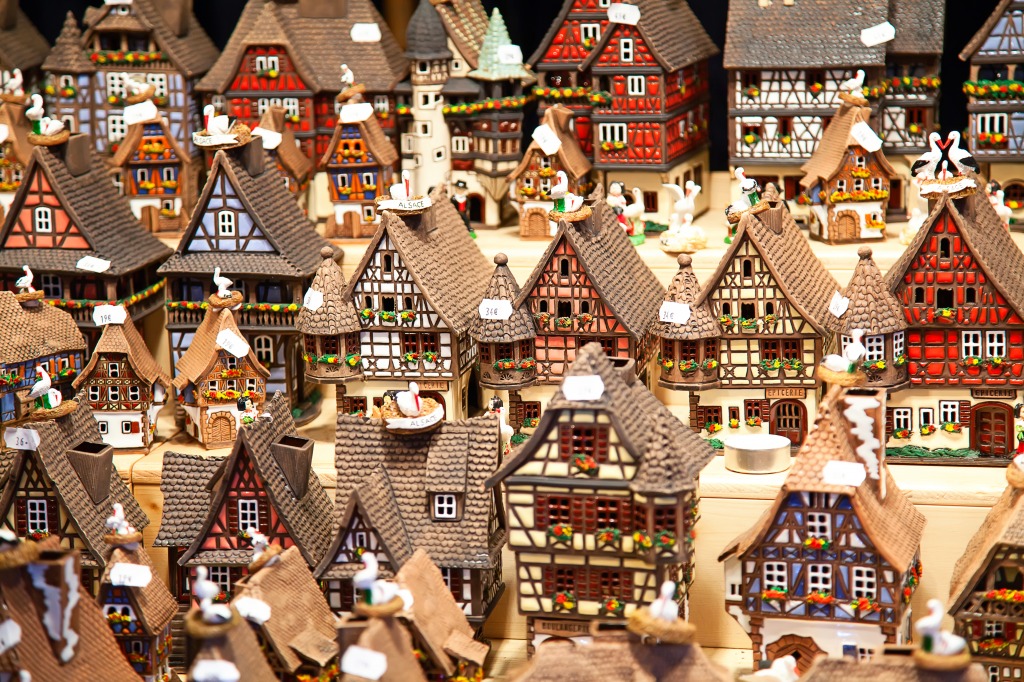 Weihnachtsmarkt in Straßburg jigsaw puzzle in Makro puzzles on TheJigsawPuzzles.com