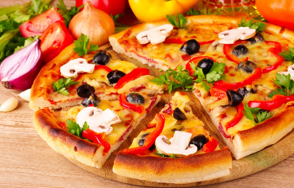 Delicious Pizza jigsaw puzzle in Food & Bakery puzzles on TheJigsawPuzzles.com