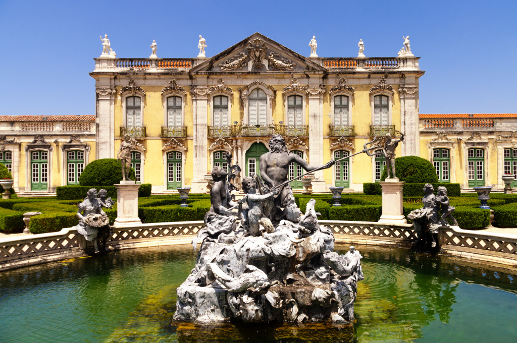 Palácio Nacional de Queluz, Sintra, Portugal jigsaw puzzle in Schlösser puzzles on TheJigsawPuzzles.com