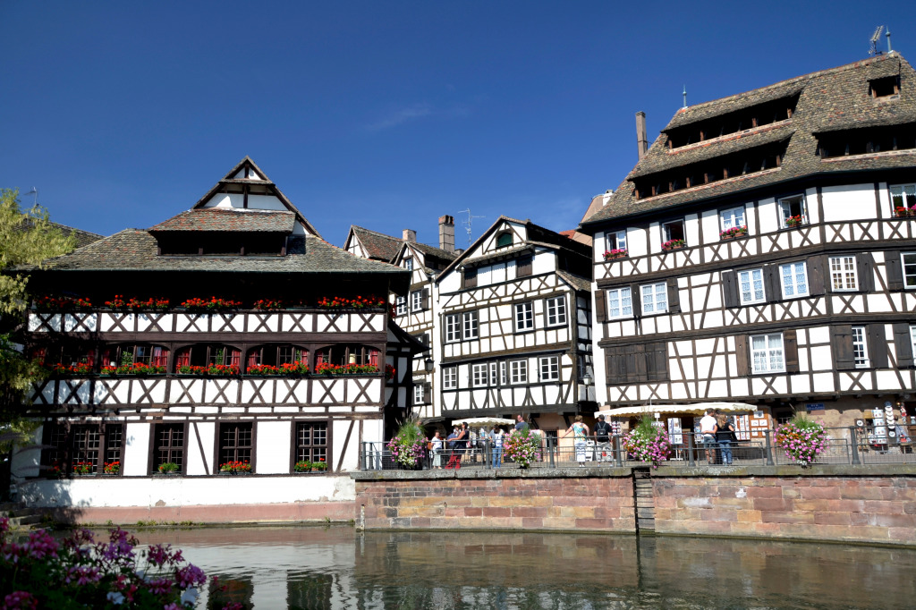 Petite France Historical Quarter, Strasbourg jigsaw puzzle in Street View puzzles on TheJigsawPuzzles.com