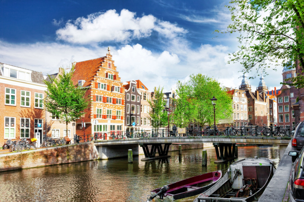 Canals in the Downtown Amsterdam jigsaw puzzle in Bridges puzzles on TheJigsawPuzzles.com