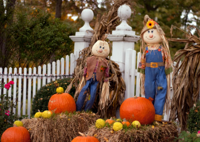 Scarecrows jigsaw puzzle in Halloween puzzles on TheJigsawPuzzles.com ...