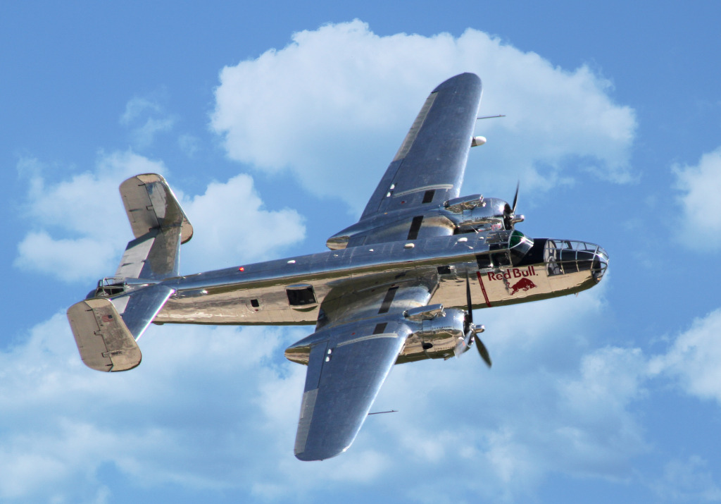 B-25 Mitchell Bomber Aircraft jigsaw puzzle in Aviation puzzles on TheJigsawPuzzles.com