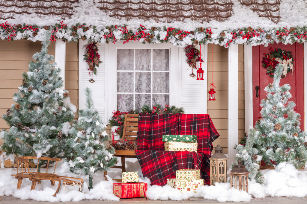 House Decorated for Christmas jigsaw puzzle in Christmas & New Year puzzles on TheJigsawPuzzles.com