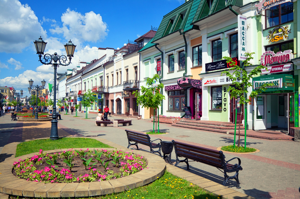Brest, Belarus jigsaw puzzle in Street View puzzles on TheJigsawPuzzles.com