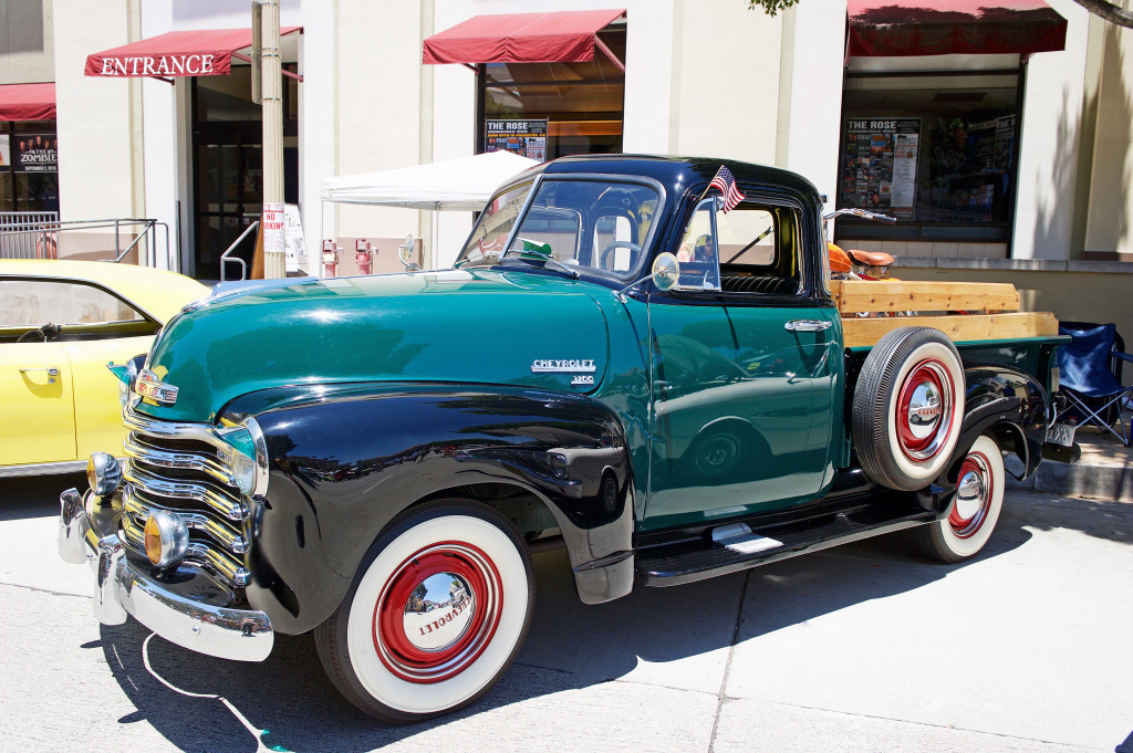 1953 Chevy 3100 Pick-up Truck jigsaw puzzle in Cars & Bikes puzzles on TheJigsawPuzzles.com