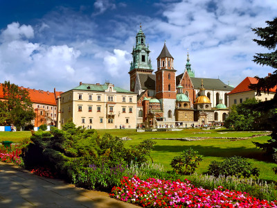 Castle in the Old City of Krakow jigsaw puzzle in Castles puzzles on ...