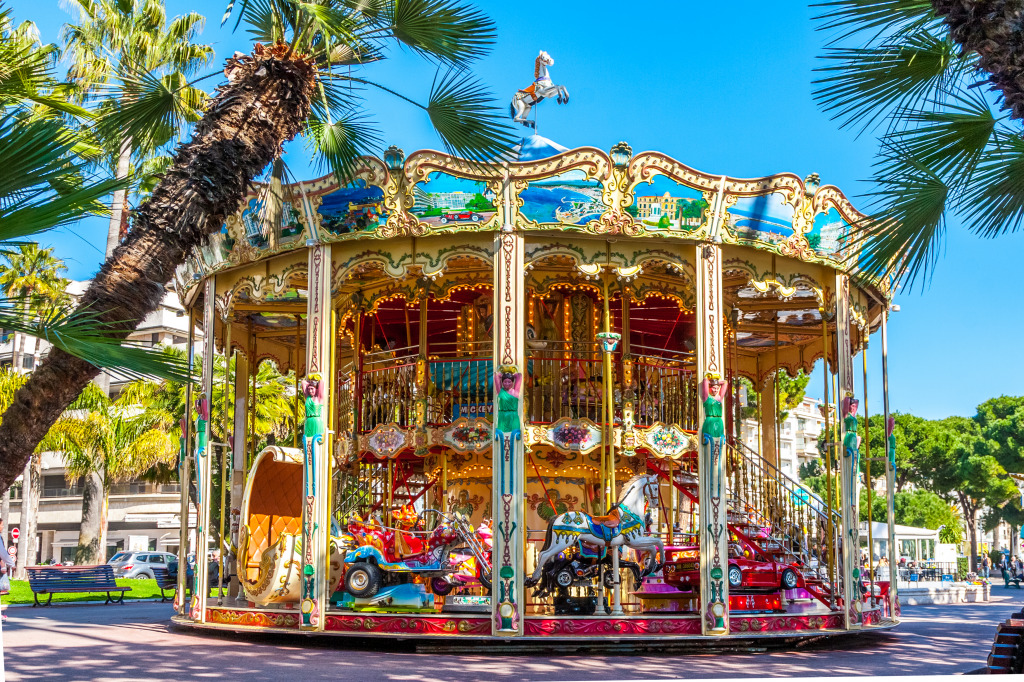 Merry-Go-Round in Cannes, France jigsaw puzzle in Puzzle of the Day puzzles on TheJigsawPuzzles.com
