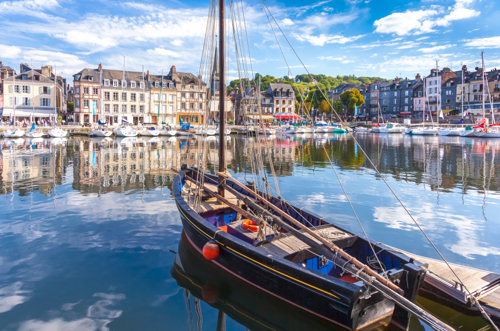 Port of Honfleur, Normandy, France jigsaw puzzle in Puzzle of the Day puzzles on TheJigsawPuzzles.com