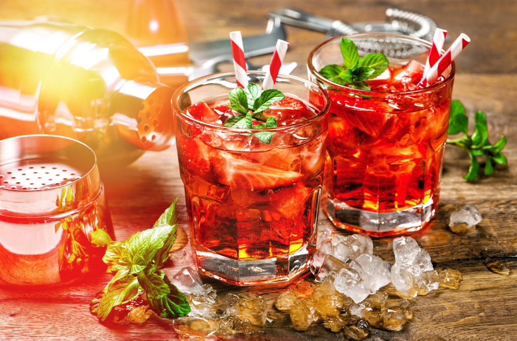 Strawberry Cocktail jigsaw puzzle in Food & Bakery puzzles on TheJigsawPuzzles.com