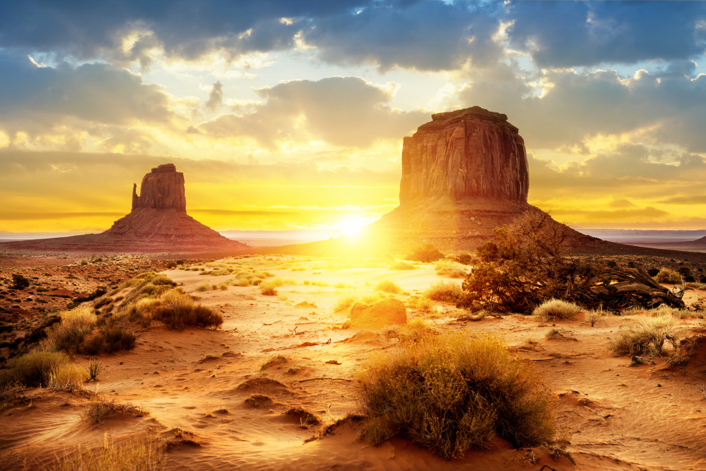 Sunset at the Sisters in the Monument Valley jigsaw puzzle in Great Sightings puzzles on TheJigsawPuzzles.com