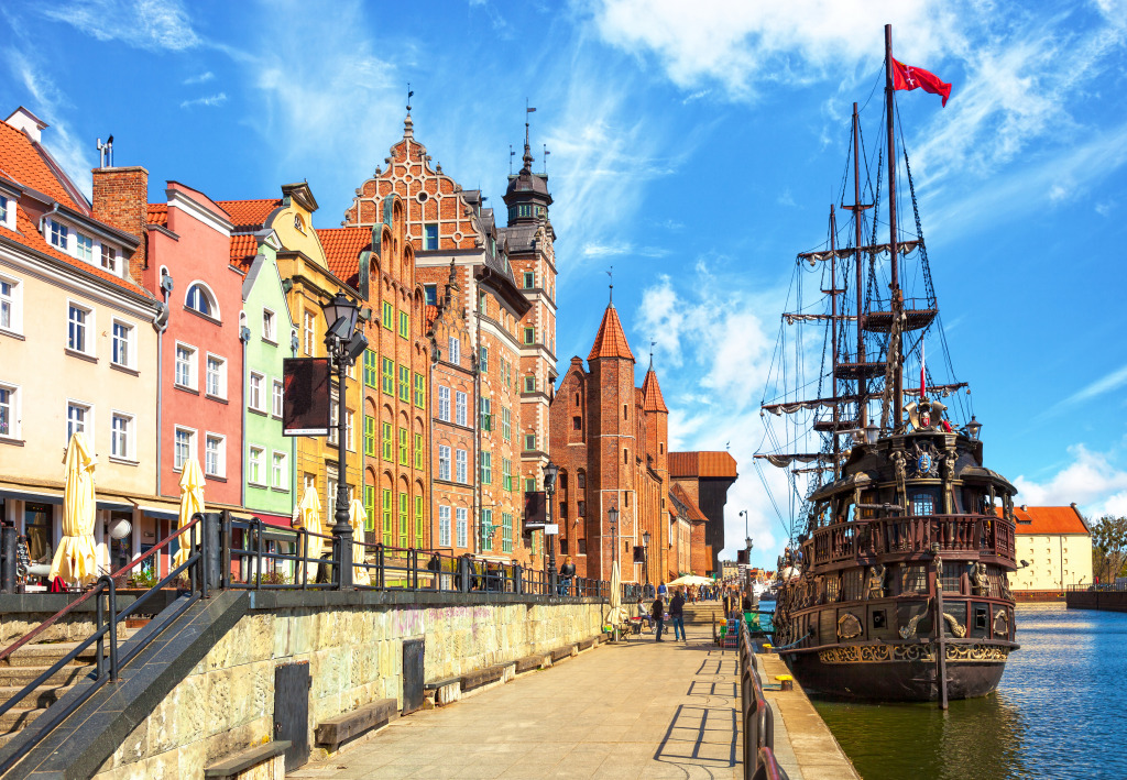 Old Town of Gdansk, Poland jigsaw puzzle in Puzzle of the Day puzzles on TheJigsawPuzzles.com
