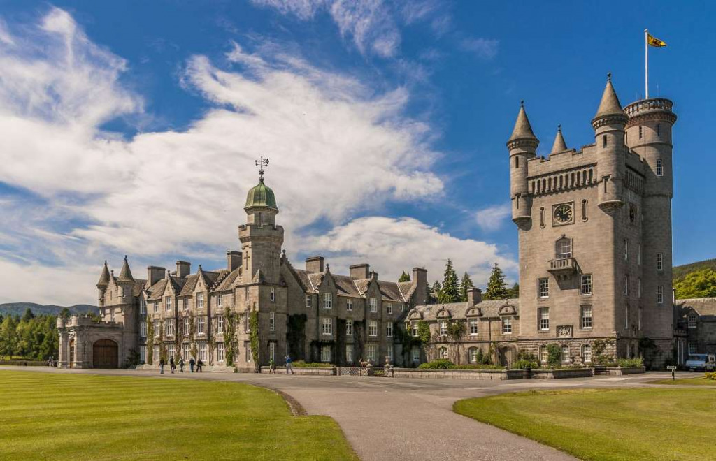 AAqDkzN jigsaw puzzle in Elaine Smith puzzles on TheJigsawPuzzles.com