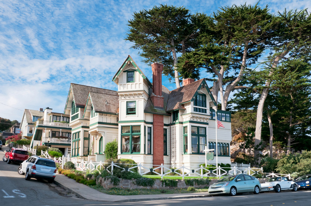 Pacific Grove, Monterey California jigsaw puzzle in Paysages urbains puzzles on TheJigsawPuzzles.com