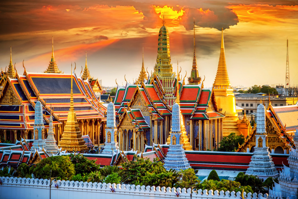 Grand Palace in Bangkok, Thailand jigsaw puzzle in Castles puzzles on TheJigsawPuzzles.com