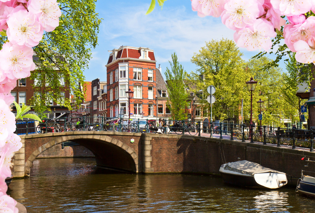 Amsterdam Canals jigsaw puzzle in Bridges puzzles on TheJigsawPuzzles.com