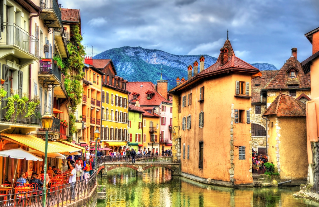 Old Town of Annecy, France jigsaw puzzle in Bridges puzzles on TheJigsawPuzzles.com