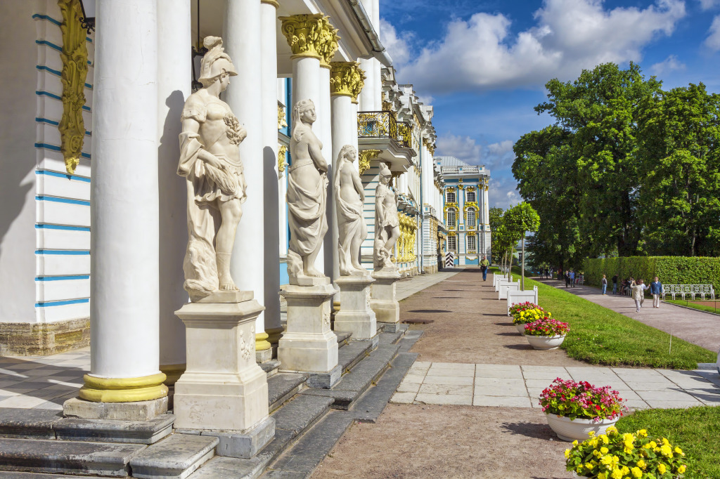 Catherine Palace, St. Petersburg, Russia jigsaw puzzle in Châteaux puzzles on TheJigsawPuzzles.com