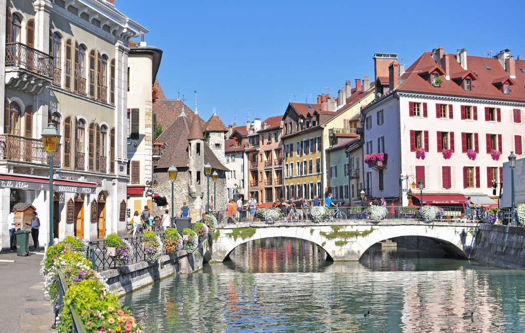 Annecy, France jigsaw puzzle in Ponts puzzles on TheJigsawPuzzles.com