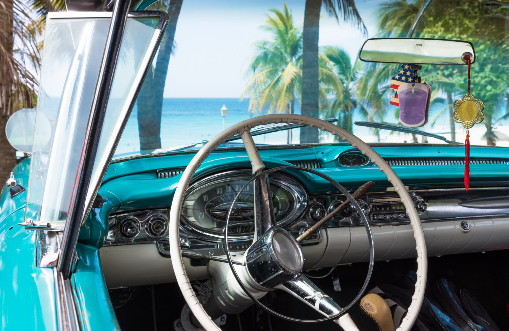 Classic Car near the Beach in Havana jigsaw puzzle in Cars & Bikes puzzles on TheJigsawPuzzles.com