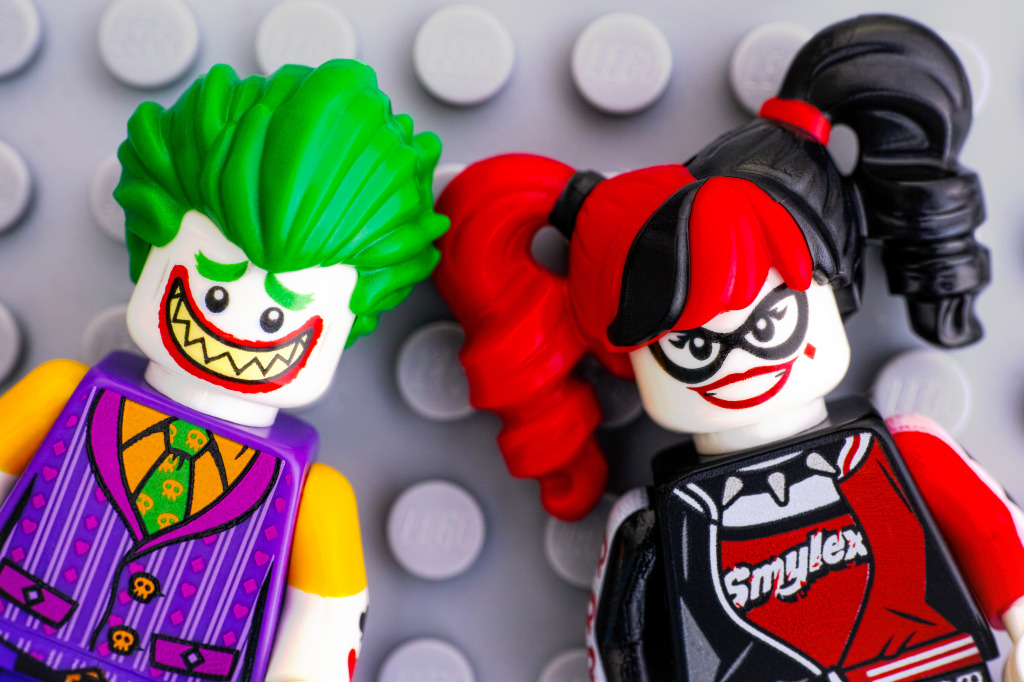 Der Joker und Harley Quinn jigsaw puzzle in Makro puzzles on TheJigsawPuzzles.com