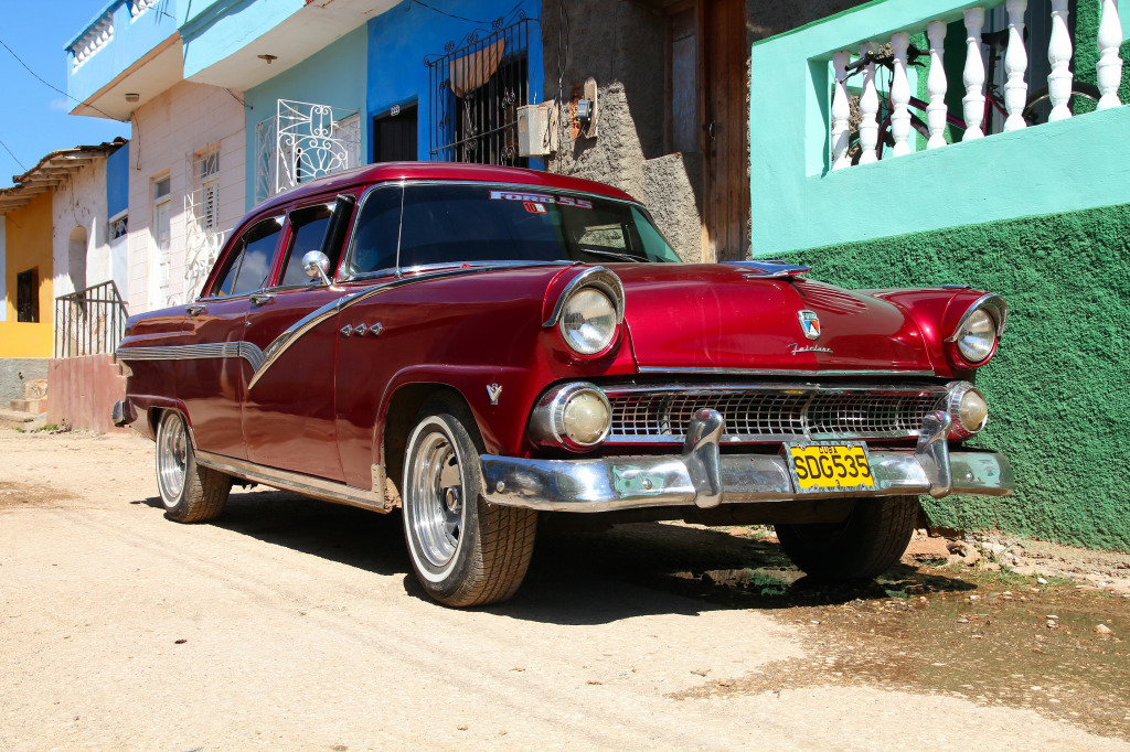 Vintage Car in Trinidad, Cuba jigsaw puzzle in Cars & Bikes puzzles on TheJigsawPuzzles.com