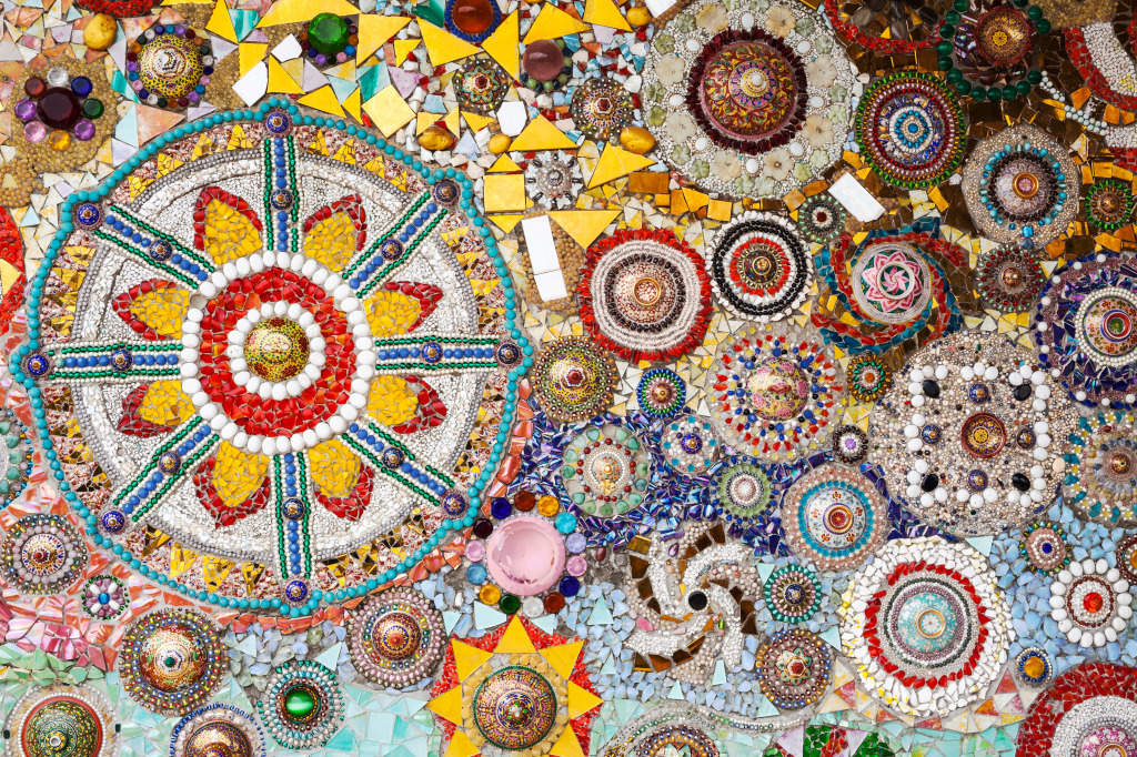 Мозаика на стенах, тайский храм jigsaw puzzle in Макросъёмка puzzles on TheJigsawPuzzles.com