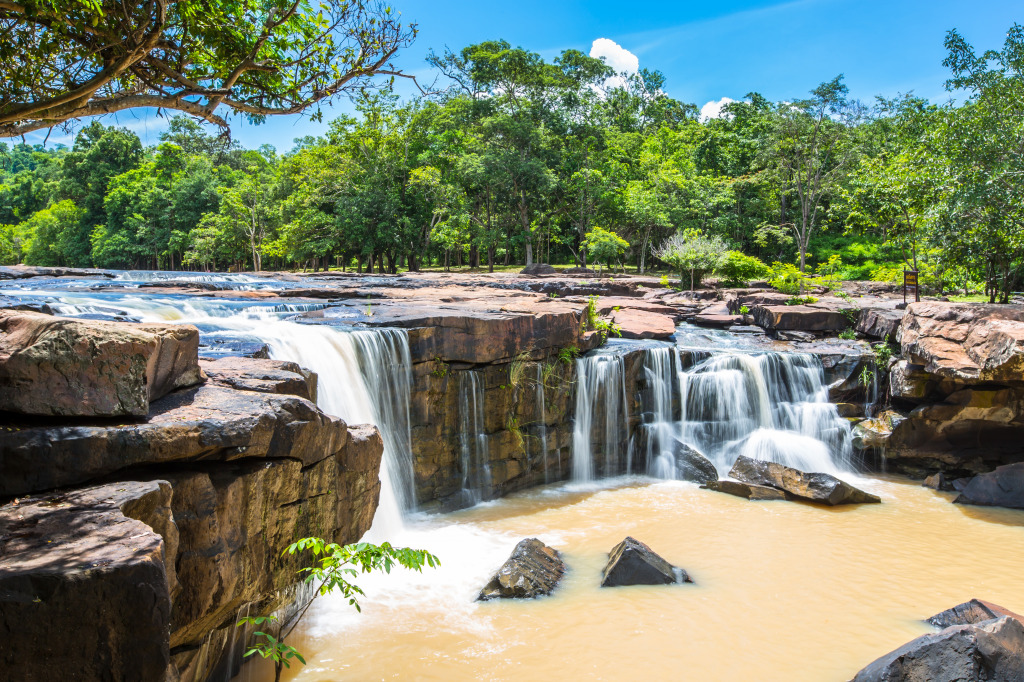 Tatton National Park, Thailand jigsaw puzzle in Waterfalls puzzles on TheJigsawPuzzles.com