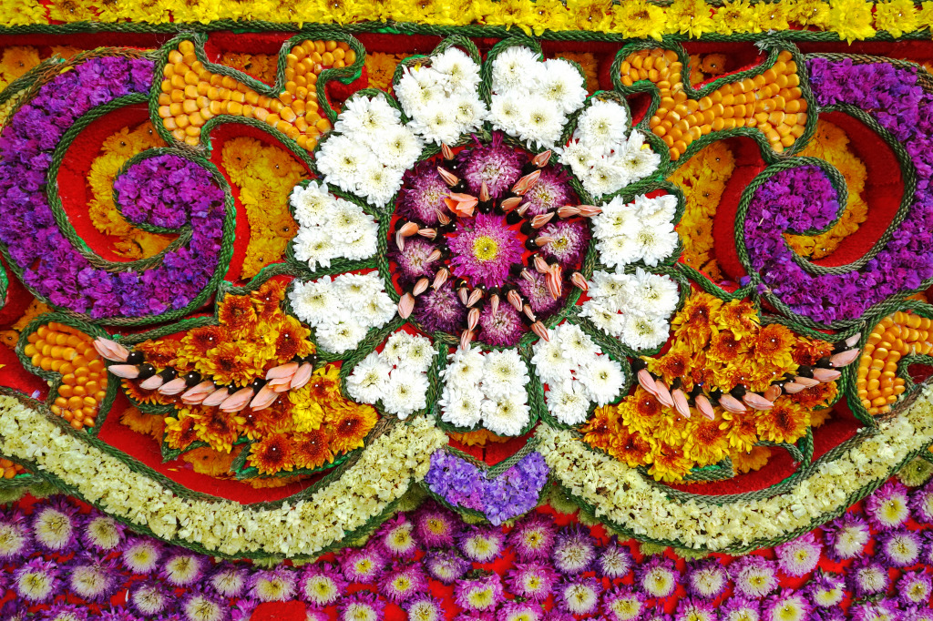 Festival floral, Chiang Mai, Thaïlande jigsaw puzzle in Fleurs puzzles on TheJigsawPuzzles.com