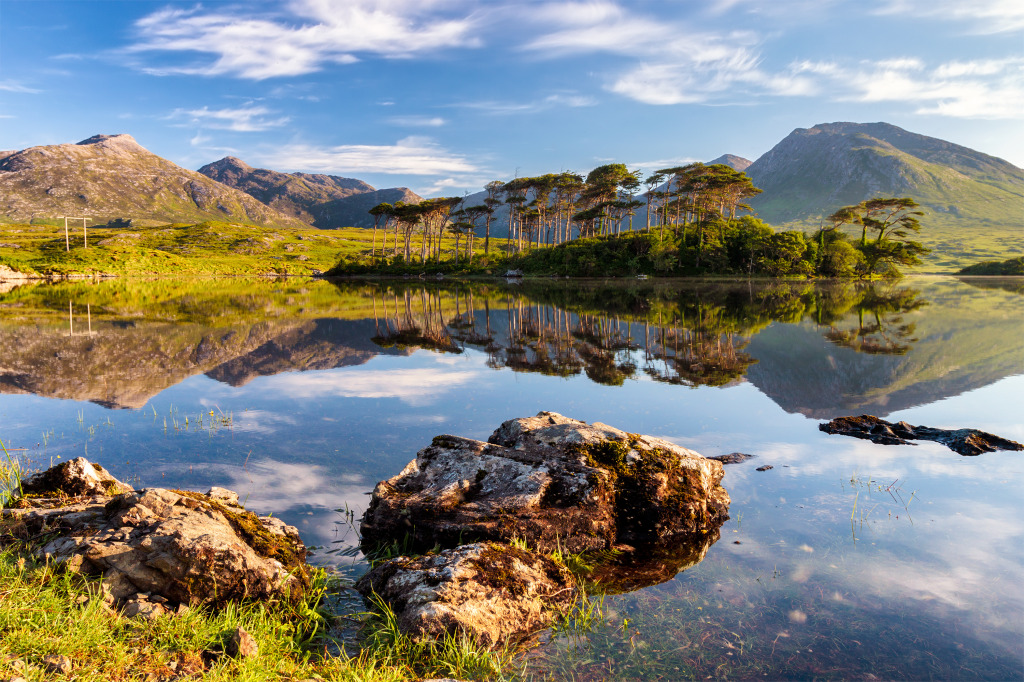 Derryclare Lough Lake, Ireland jigsaw puzzle in Great Sightings puzzles on TheJigsawPuzzles.com