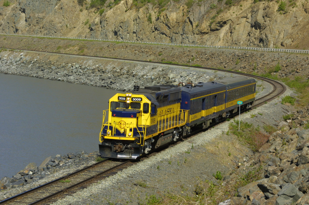 Alaska Railroad Lakeside jigsaw puzzle in Michael Bunner puzzles on TheJigsawPuzzles.com