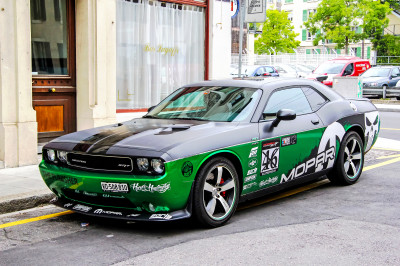 Dodge Challenger on Geneva Street jigsaw puzzle in Cars & Bikes puzzles ...