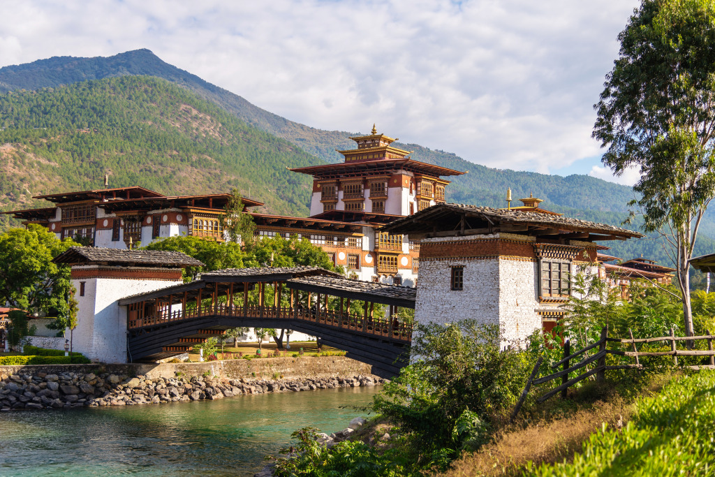 Punakha Dzong, Bhutan jigsaw puzzle in Bridges puzzles on TheJigsawPuzzles.com