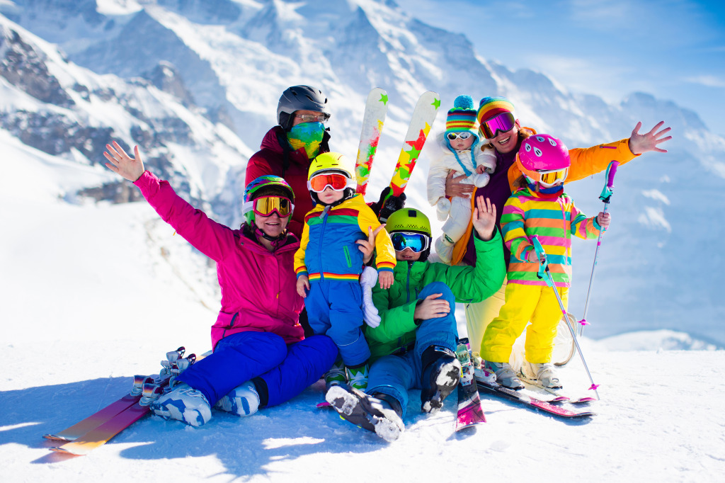 Skiers in the Swiss Alps jigsaw puzzle in People puzzles on TheJigsawPuzzles.com