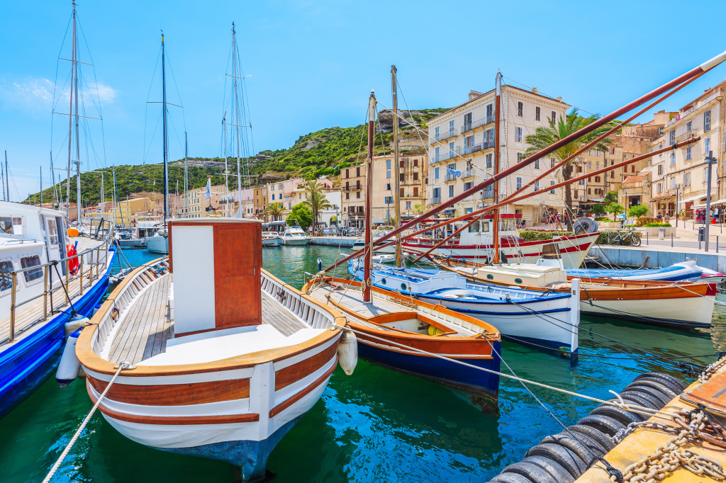 Bonifacio Hafen, Insel Korsika, Frankreich jigsaw puzzle in Großartige Landschaften puzzles on TheJigsawPuzzles.com