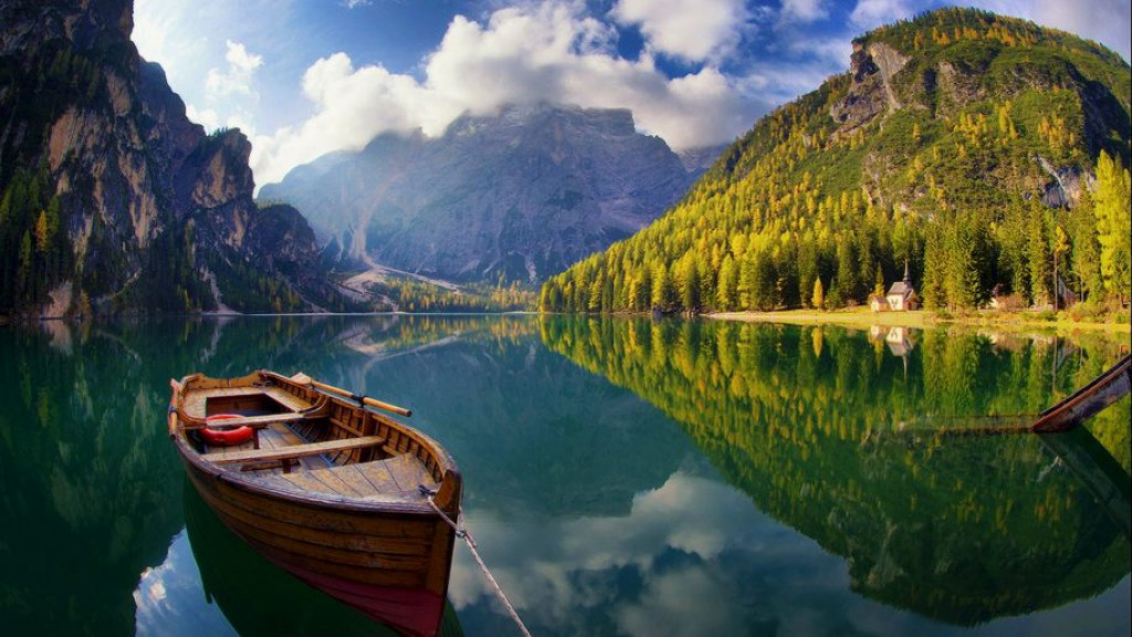 Lake Braies, Italy jigsaw puzzle in Thomas Berry puzzles on TheJigsawPuzzles.com