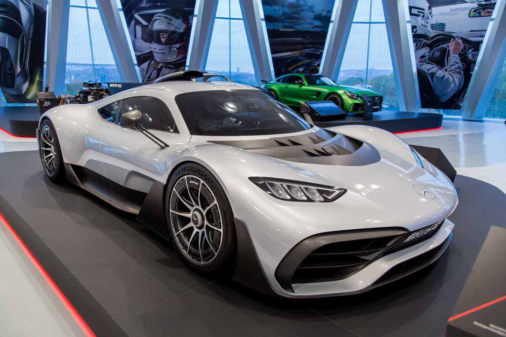 Mercedes-AMG Project One Konzept jigsaw puzzle in Autos & Motorräder puzzles on TheJigsawPuzzles.com