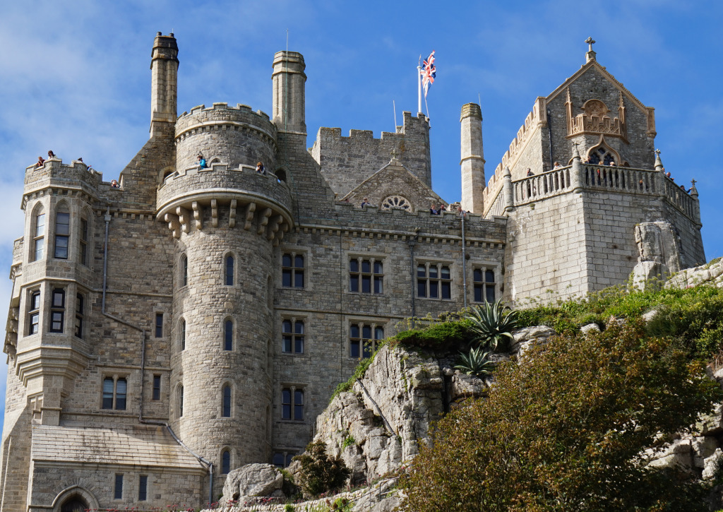 St Michael's Mount, Cornwall, England jigsaw puzzle in Schlösser puzzles on TheJigsawPuzzles.com