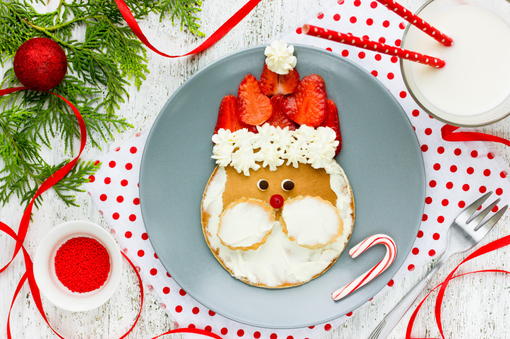 Santa Pancakes with Strawberries and Cream jigsaw puzzle in Puzzle of the Day puzzles on TheJigsawPuzzles.com