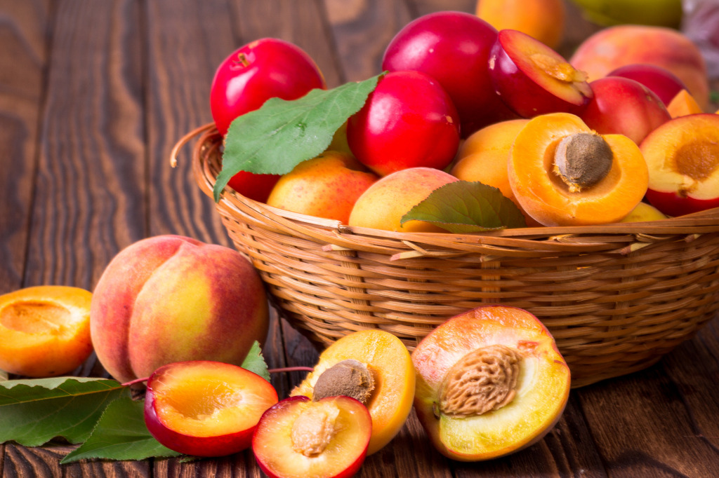 Peaches, Plums and Apricots jigsaw puzzle in Fruits & Veggies puzzles on TheJigsawPuzzles.com