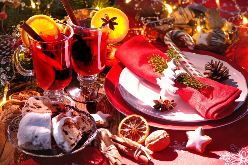 Mulled Wine with Cinnamon Sticks jigsaw puzzle in Christmas & New Year puzzles on TheJigsawPuzzles.com
