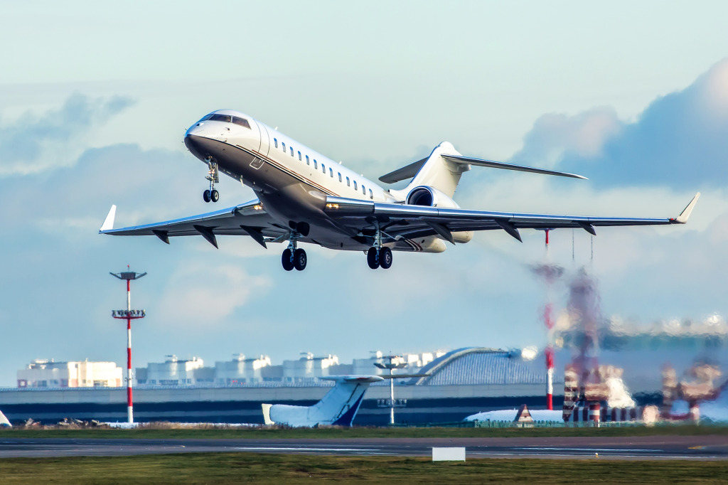 Private Business Jet Taking Off jigsaw puzzle in Aviation puzzles on TheJigsawPuzzles.com